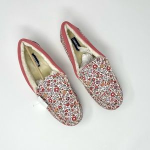 NWT Lands End Pink Calico Slippers. Canvas & suede trim. Fleece lined Size 10